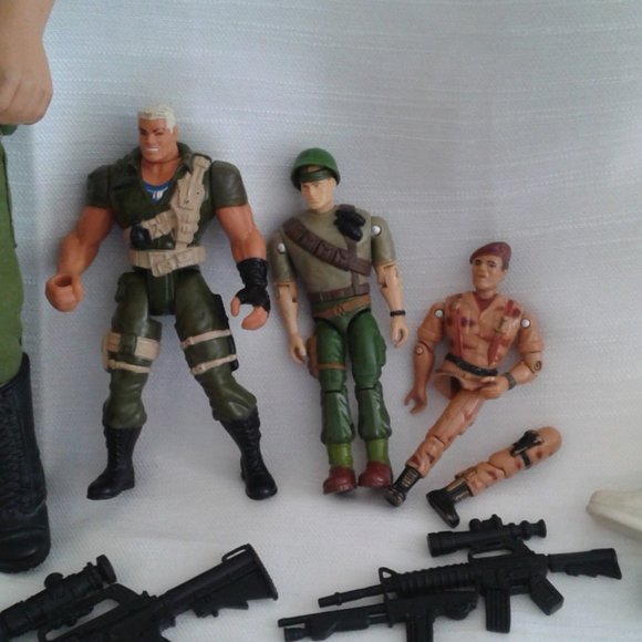 GI Joe - Picture 2 of 10